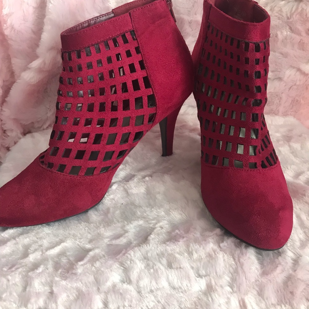 8.5 Impo Caged Booties Red
